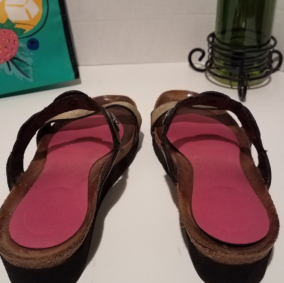 Naot sandals - Picture 2 of 6